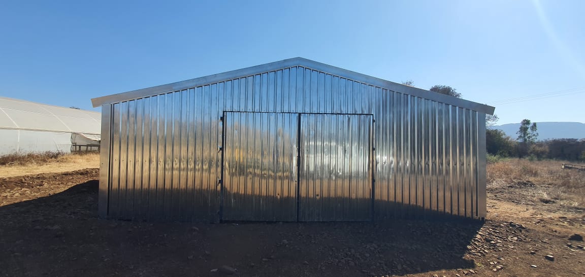 Steel Building - Multiple Bay Design